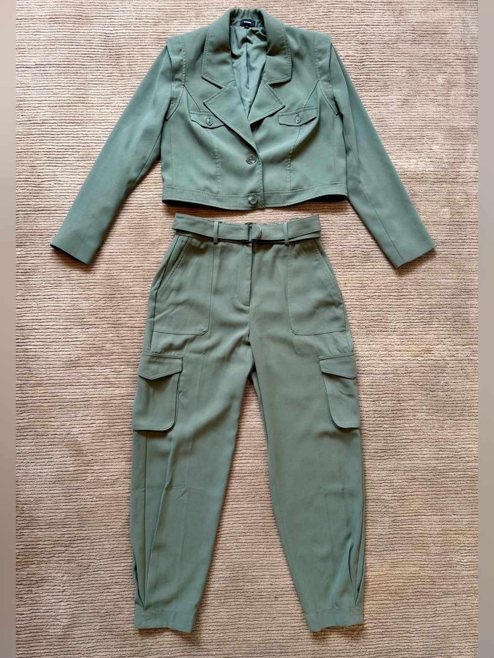 Express Women’s 2-Piece Utility Set Green Cropped Jacket & Belted Cargo Pants S